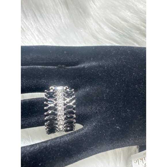 Periwinkle By Barlow Silver-Tone Starfish Bracelet & Black Crystal Stretch Ring - Picture 4 of 10